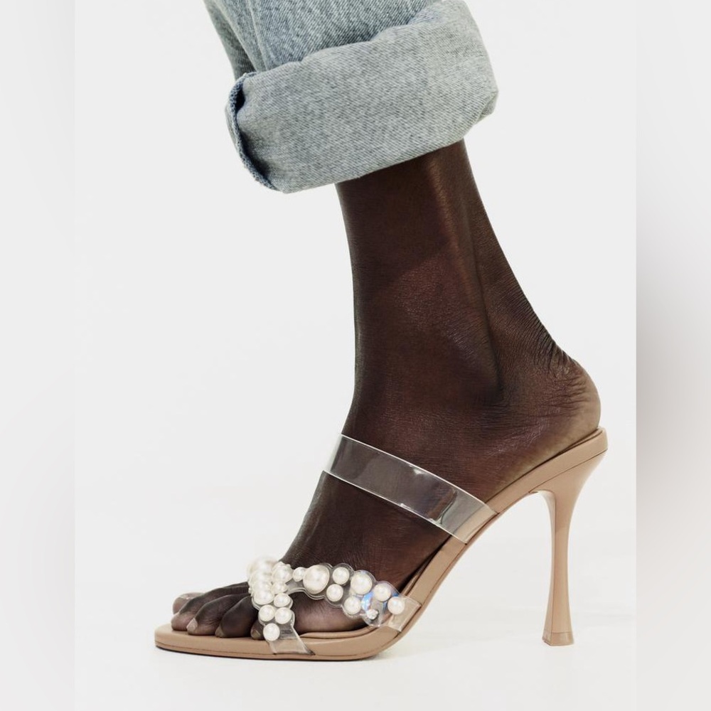 ZARA HEELED VINYL SANDALS WITH FAUX PEARLS - Picture 1 of 10